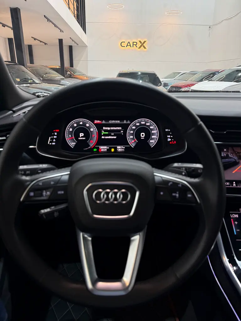 Audi Q8 55 TFSI quattro S line 2019 - GCC Specs - Excellent Condition - Image 13