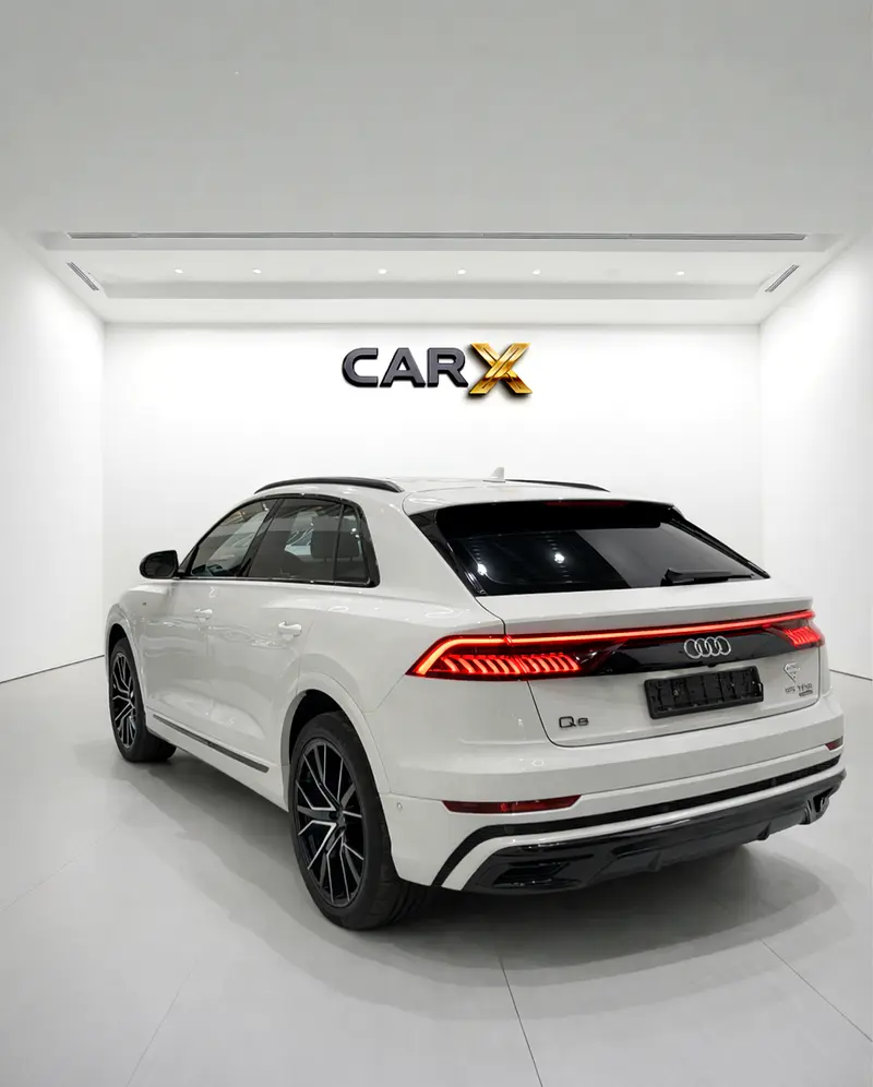 Audi Q8 55 TFSI quattro S line 2019 - GCC Specs - Excellent Condition - Image 8