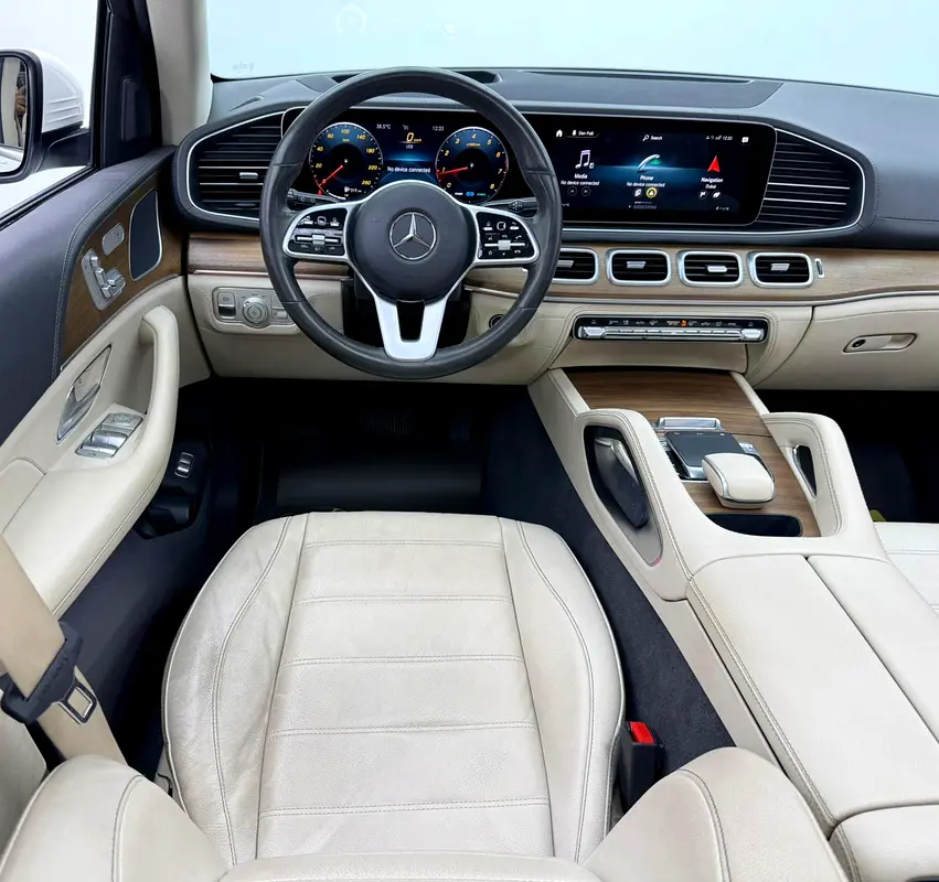 2020 Mercedes-Benz GLE 450 4MATIC, Warranty, Excellent Condition, GCC - Image 8