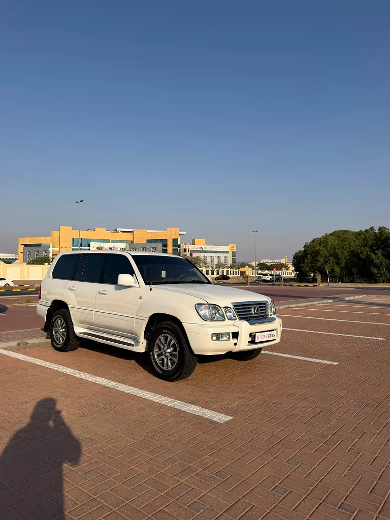 Lexus LX 470 2005 American Specs - Reliable Luxury SUV - Image 8