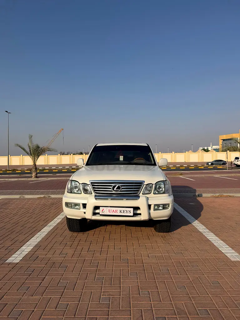 Lexus LX 470 2005 American Specs - Reliable Luxury SUV - Image 9