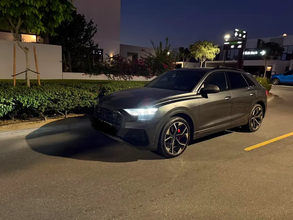 Audi Q8 2020 55 TFSI quattro S line Sport Package - American Specs - Image 4