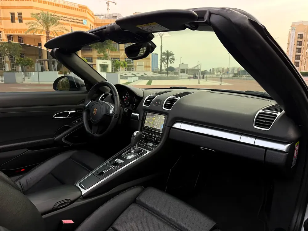 2016 Porsche Boxster Spyder - GCC Specs - Image 4