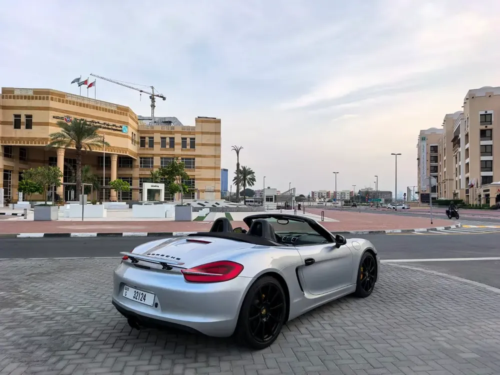 2016 Porsche Boxster Spyder - GCC Specs - Image 9