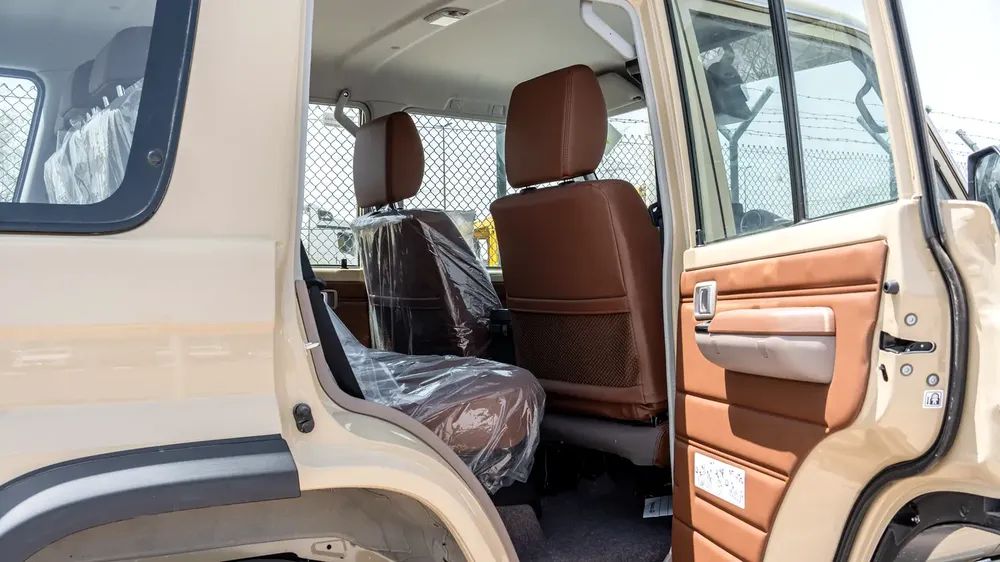 2026 Toyota Land Cruiser LC76 2.8L AT Diesel (Beige-Brown) Full Option - Image 17