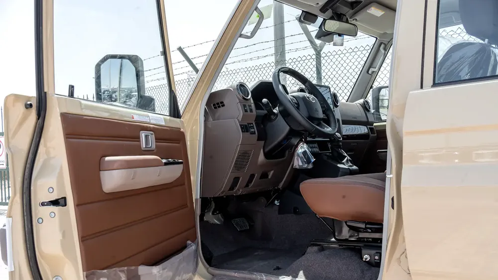 2026 Toyota Land Cruiser LC76 2.8L AT Diesel (Beige-Brown) Full Option - Image 8