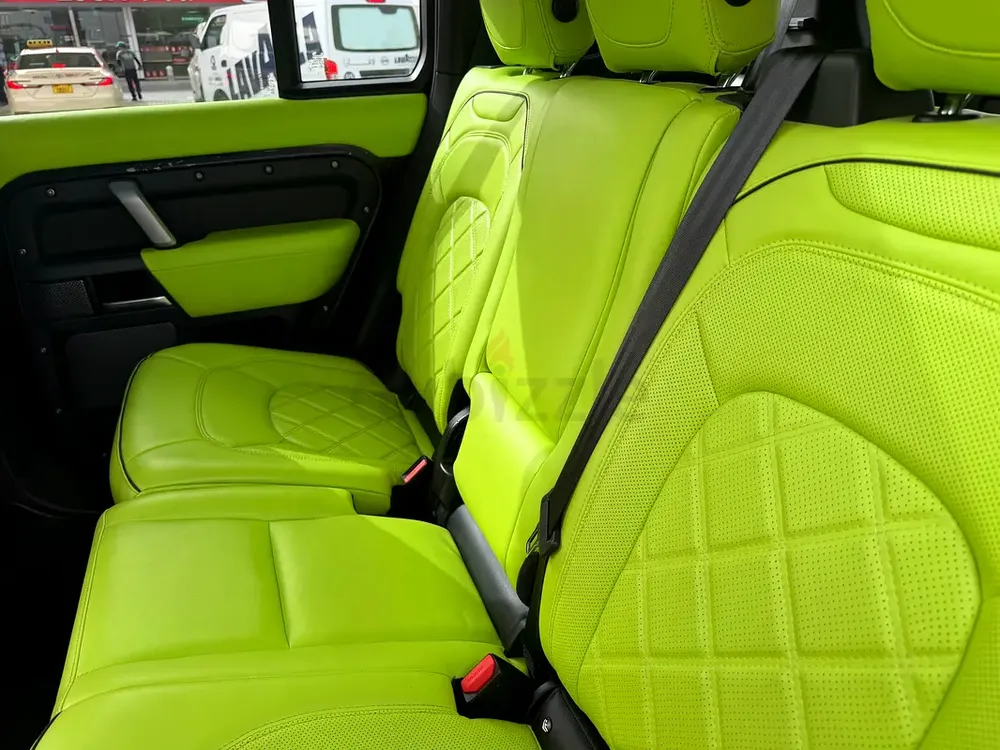Land Rover Defender 110 SE P400 2022 - American Specs - Low Mileage - Image 9