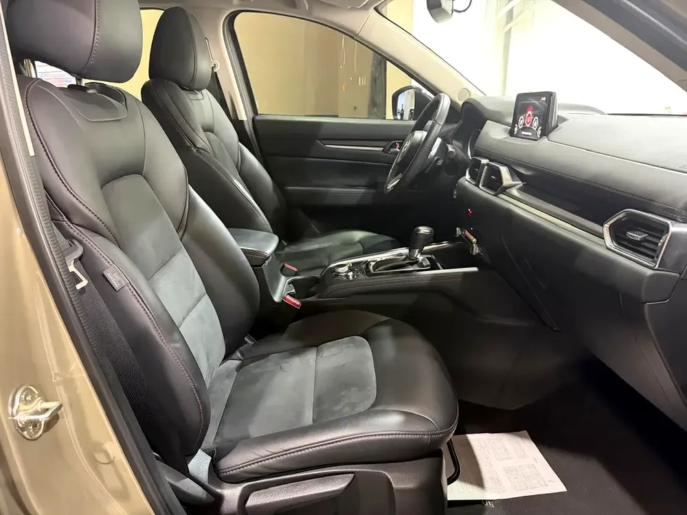 2.5L-AWD-2023-GCC-UNDER SERVICE CONTRACT & WARRANTY TILL AUG. 2028 OR 160K KM.-0% DP-FINANCE 5 Y - Image 5