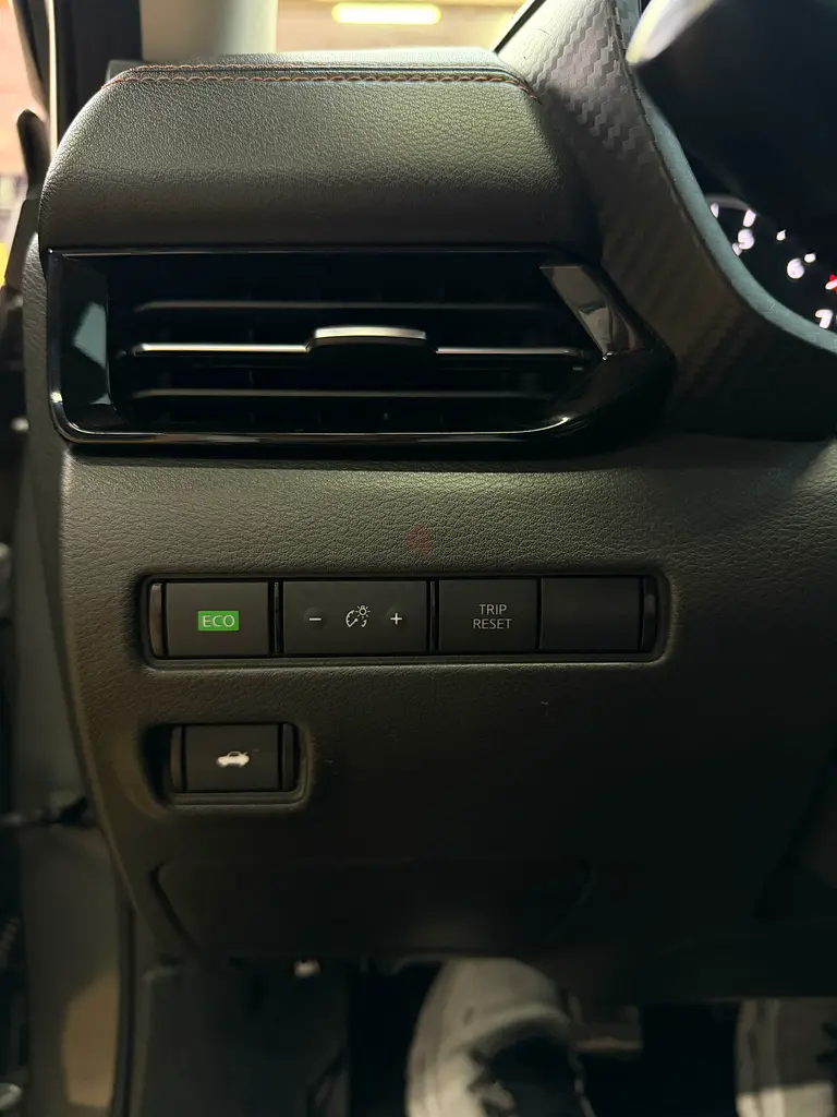 2021 Nissan Sentra SR - American Specs - Sport Trim - Image 16