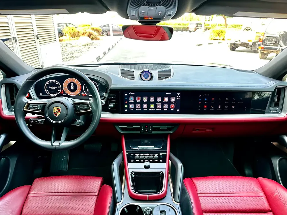Porsche Cayenne Coupé 2024 – CLEAN TITLE — CLEAN CARFAX – Fully Loaded | High Specification - Image 10
