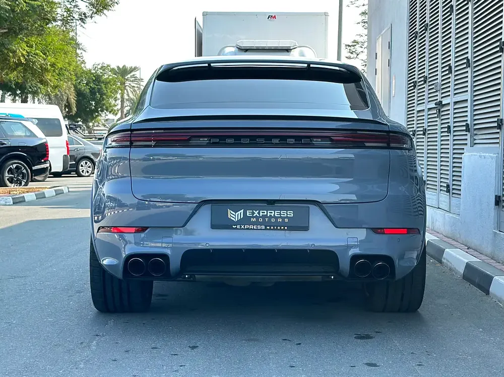 Porsche Cayenne Coupé 2024 – CLEAN TITLE — CLEAN CARFAX – Fully Loaded | High Specification - Image 4
