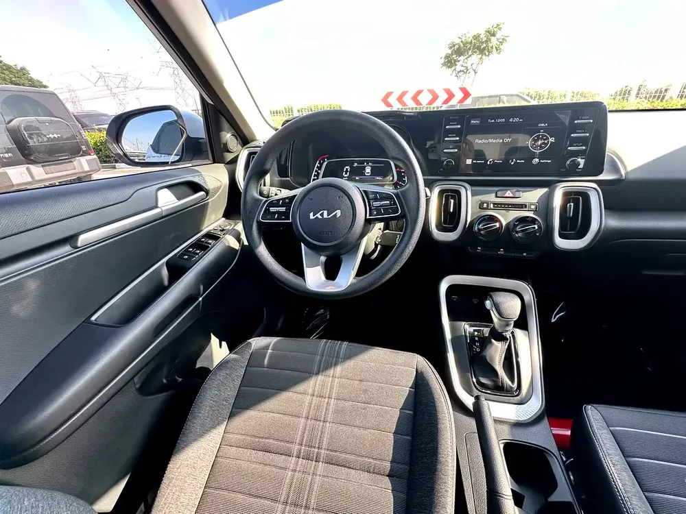 790 /- AED Kia Sonet EX 2025 GCC Specs -LIKE  Brand New!Low KM - Image 10