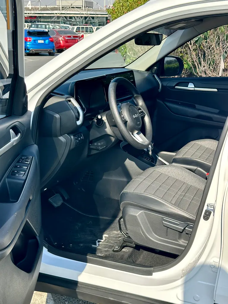 790 /- AED Kia Sonet EX 2025 GCC Specs -LIKE  Brand New!Low KM - Image 4