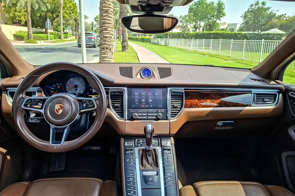 AED 2131/month | 2018 Porsche Macan  | GCC Specs | Ref#452778 - Image 10