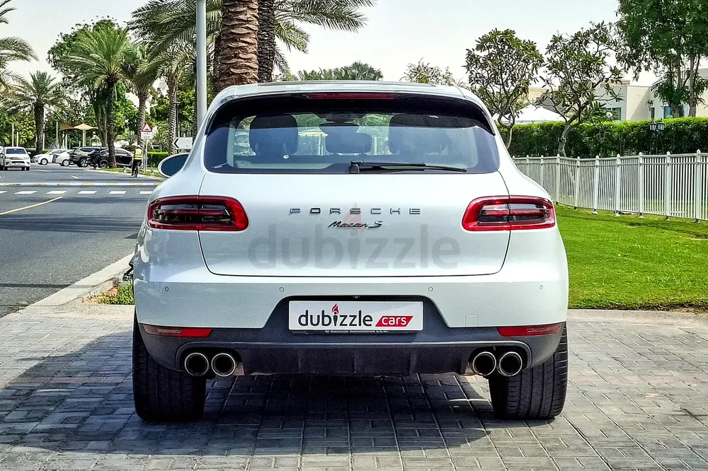 AED 2131/month | 2018 Porsche Macan  | GCC Specs | Ref#452778 - Image 7