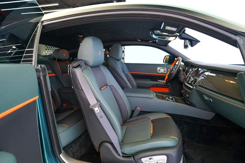 WARRANTY + SERVICE JAN 2028 | STARLIGHT | 4 BUTTONS | BESPOKE AUDIO | TRI COLOR INTERIOR | WRAITH - Image 15