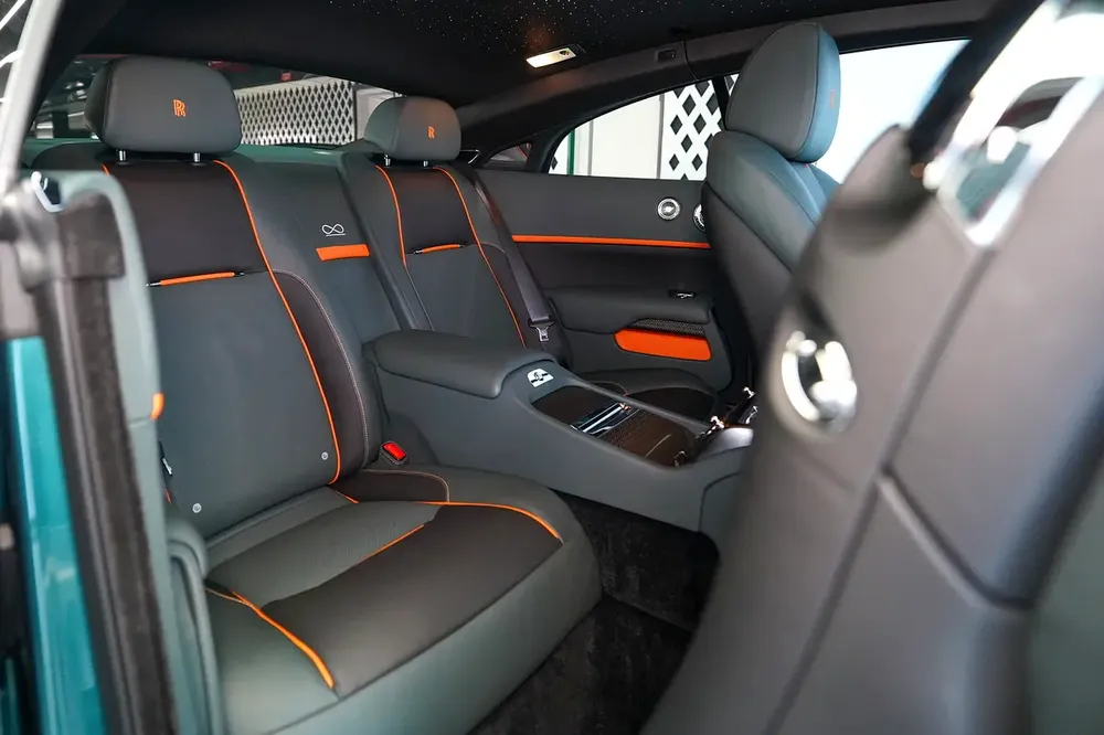 WARRANTY + SERVICE JAN 2028 | STARLIGHT | 4 BUTTONS | BESPOKE AUDIO | TRI COLOR INTERIOR | WRAITH - Image 18