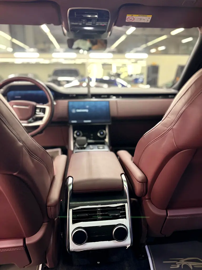 Range Rover Vogue V8 HSE - Image 14