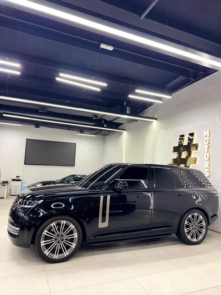 Range Rover Vogue V8 HSE - Image 8