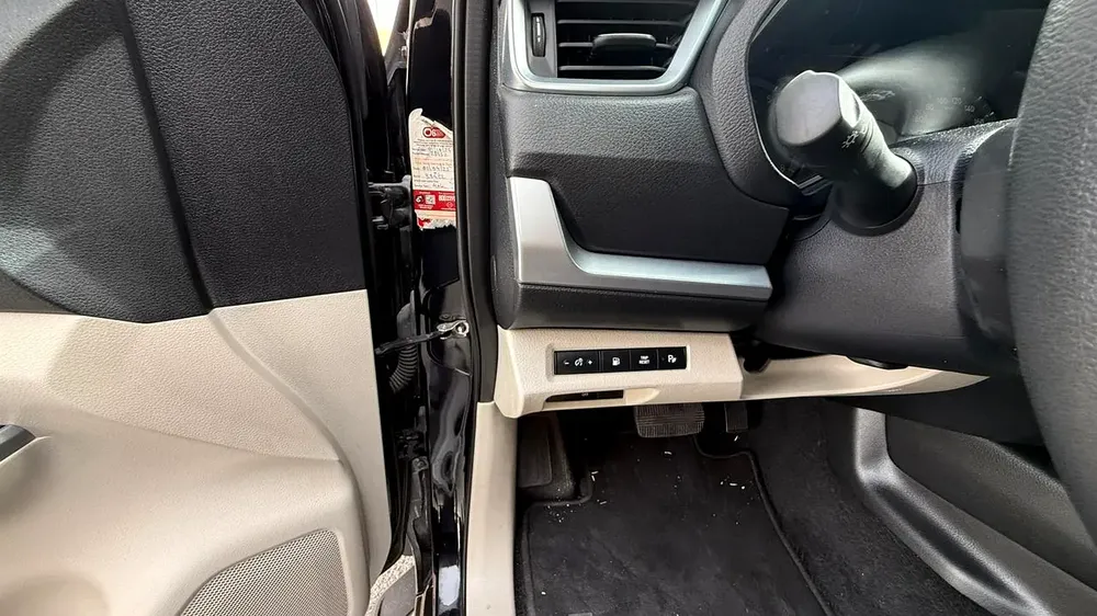 2023 Nissan Xterra Titanium | G.C.C | No Paint No Accident | First Owner | Service History - Image 13