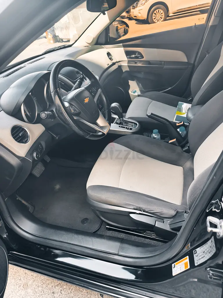 Chevrolet Cruze LS 1.4 model 2017 | GCC Specs | Excellent Condition - Image 16