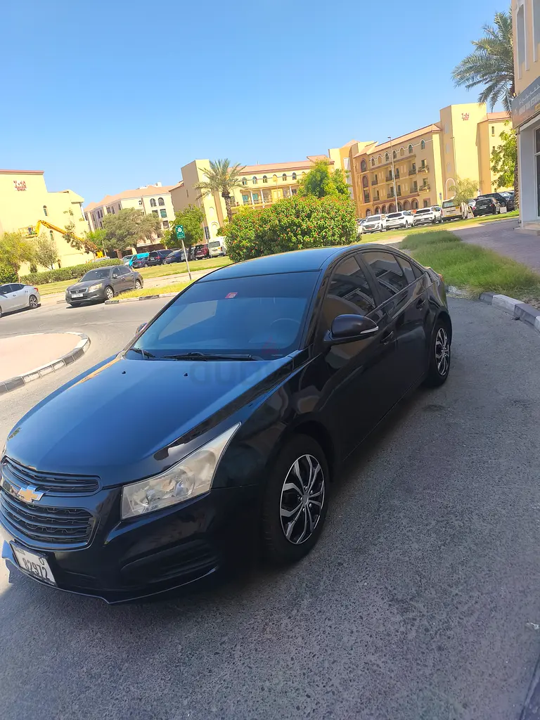 Chevrolet Cruze LS 1.4 model 2017 | GCC Specs | Excellent Condition - Image 4