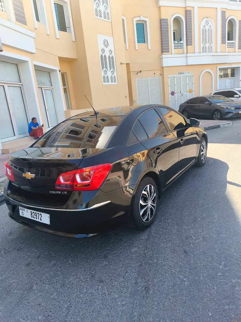 Chevrolet Cruze LS 1.4 model 2017 | GCC Specs | Excellent Condition - Image 7