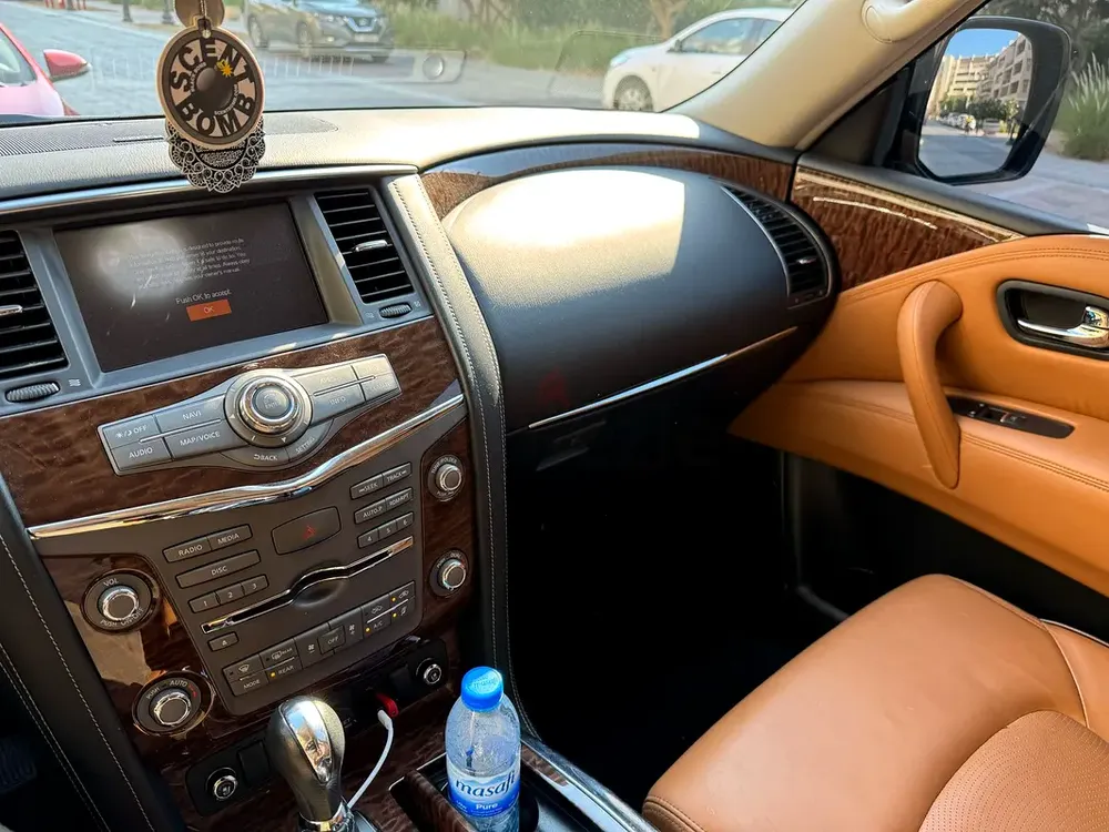 Nissan Patrol SE Titanium 2018 | GCC Specs | V8 5.6L - Image 7