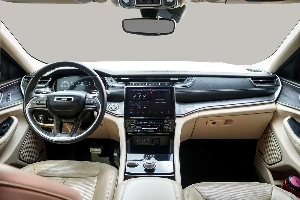 AED 2128/month | 2022 Jeep Grand Cherokee L  | GCC Specs | Ref#424526 - Image 9