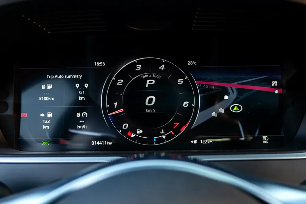 Jaguar F-Type 2023 GCC | Agency Warranty - Image 18