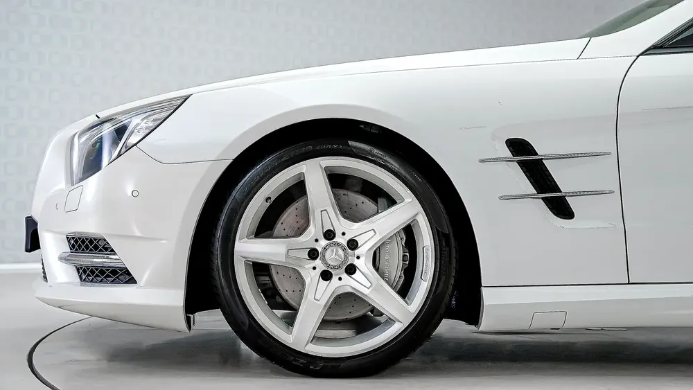 SL 500 AMG Line | Fully Prepared, Low KM | Ramadan Offer - Image 12
