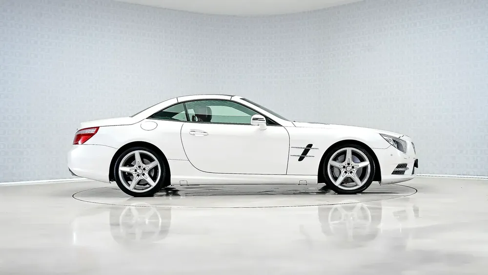 SL 500 AMG Line | Fully Prepared, Low KM | Ramadan Offer - Image 4