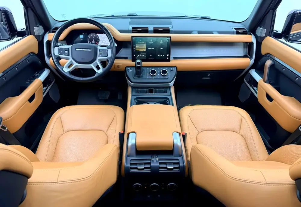 2023 Land Rover Defender 110 HSE P400, 5 Year LR Warranty + Service Pack, 7 Seater, GCC - Image 13