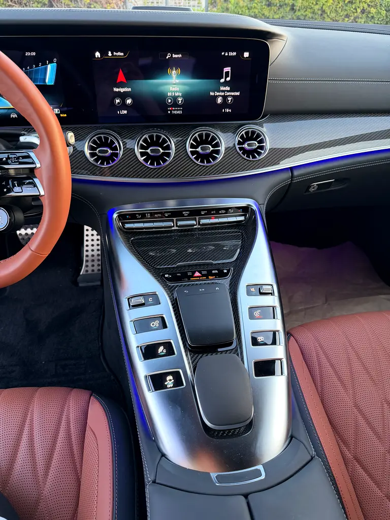 Mercedes-Benz AMG GT 63 S 4MATIC+ - Image 11