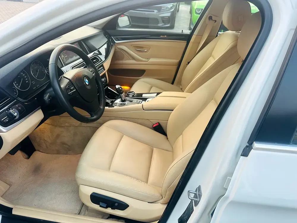MODEL 2015 GCC CAR PERFECT CONDITION INSIDE AND OUTSIDE FULL OPTION SUN ROOF LEATHER SEATS - Image 10