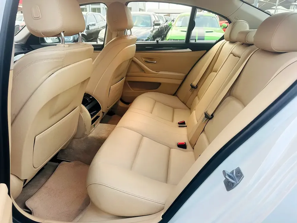 MODEL 2015 GCC CAR PERFECT CONDITION INSIDE AND OUTSIDE FULL OPTION SUN ROOF LEATHER SEATS - Image 11