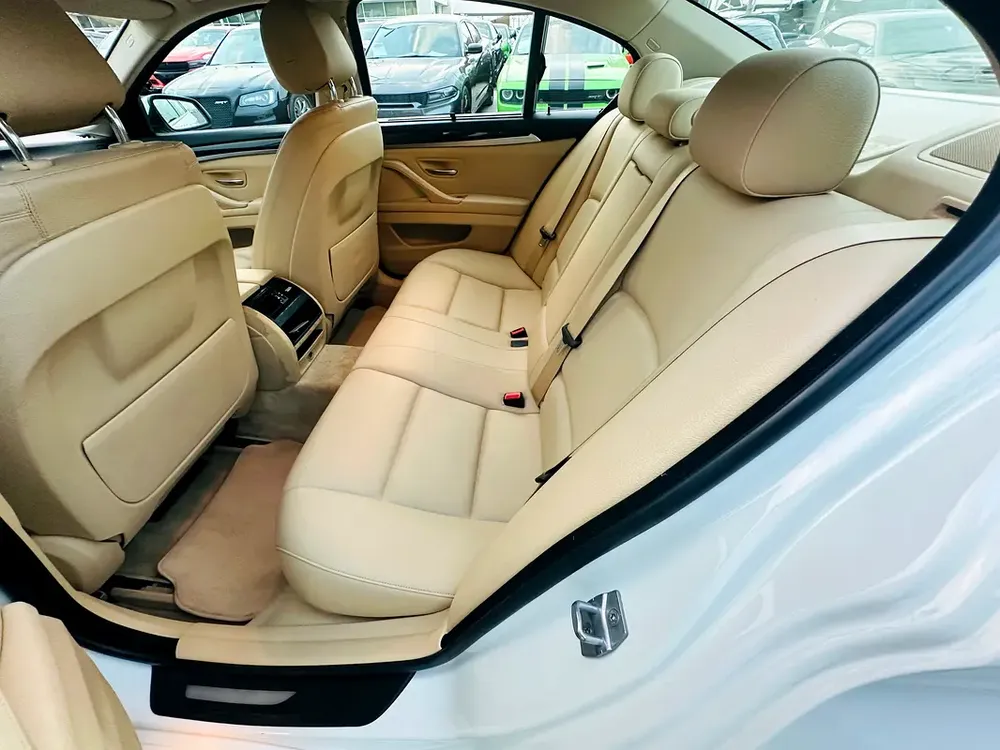 MODEL 2015 GCC CAR PERFECT CONDITION INSIDE AND OUTSIDE FULL OPTION SUN ROOF LEATHER SEATS - Image 15