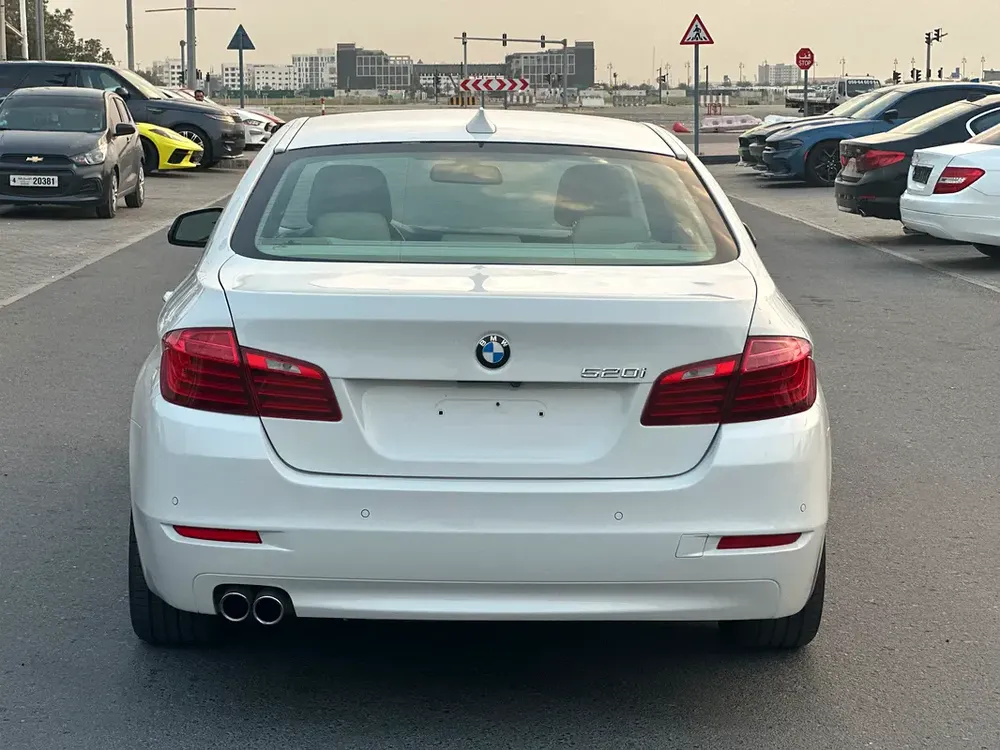 MODEL 2015 GCC CAR PERFECT CONDITION INSIDE AND OUTSIDE FULL OPTION SUN ROOF LEATHER SEATS - Image 7