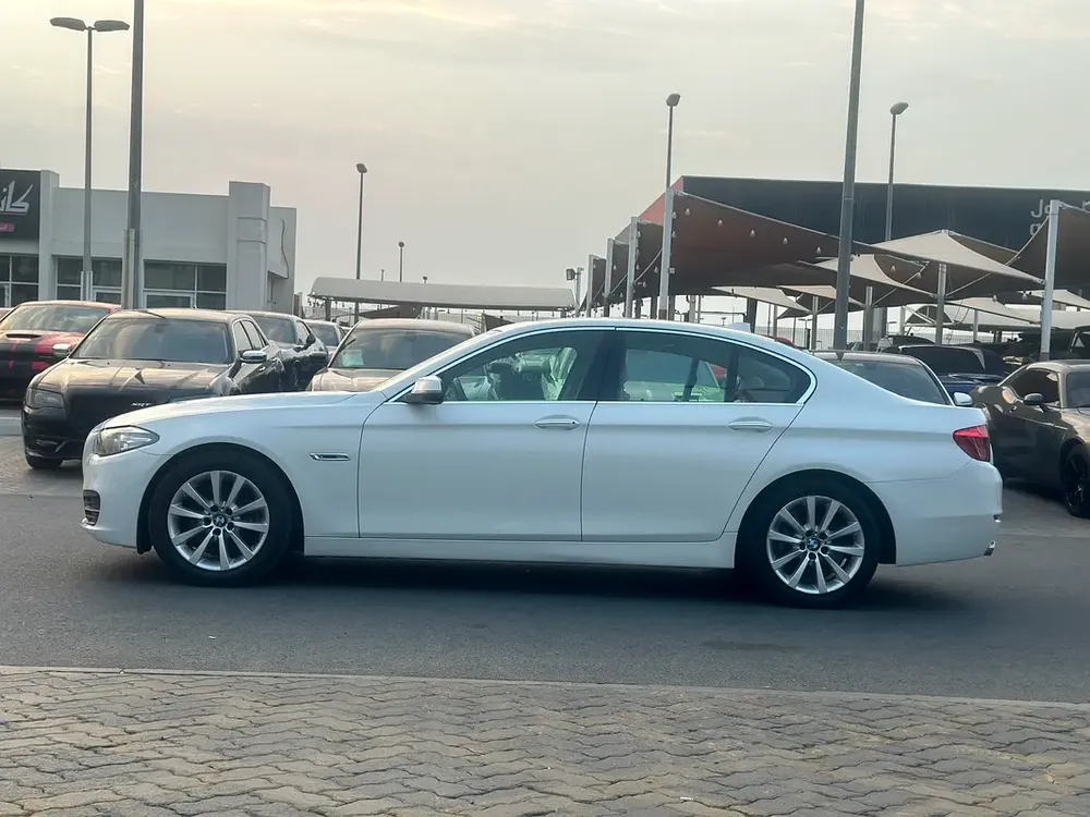 MODEL 2015 GCC CAR PERFECT CONDITION INSIDE AND OUTSIDE FULL OPTION SUN ROOF LEATHER SEATS - Image 9