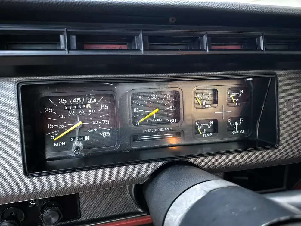 Classic 1986 Ford F-150 - American Specs - Ready to Restore! - Image 10