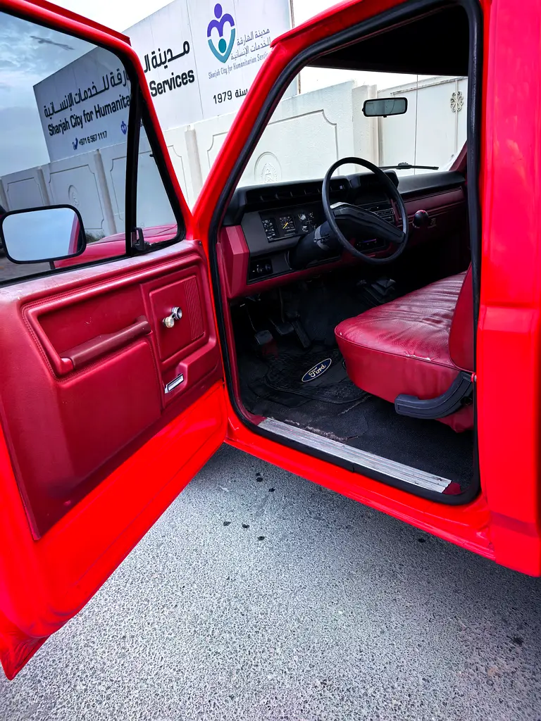 Classic 1986 Ford F-150 - American Specs - Ready to Restore! - Image 20