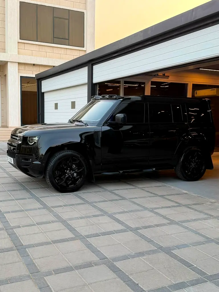 2022 Land Rover Defender 110 X P400 | Low Mileage | - Image 8