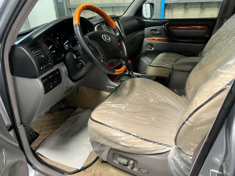 Lexus LX 470 - 2005 - Japanese Specs - GCC Resale - Image 16