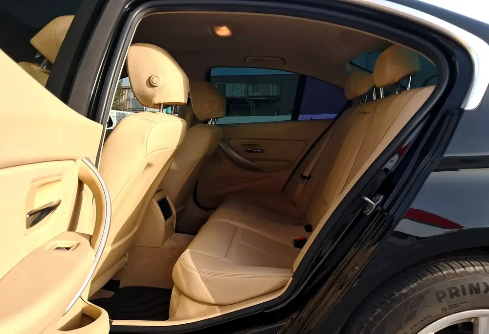 2017 BMW 3 Series 318i GCC Specs - Image 6