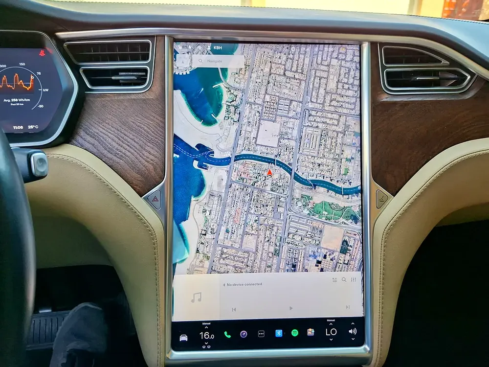 AED 2038/month | 2017 Tesla Model X 90D | GCC Specs | Ref#408729 - Image 17
