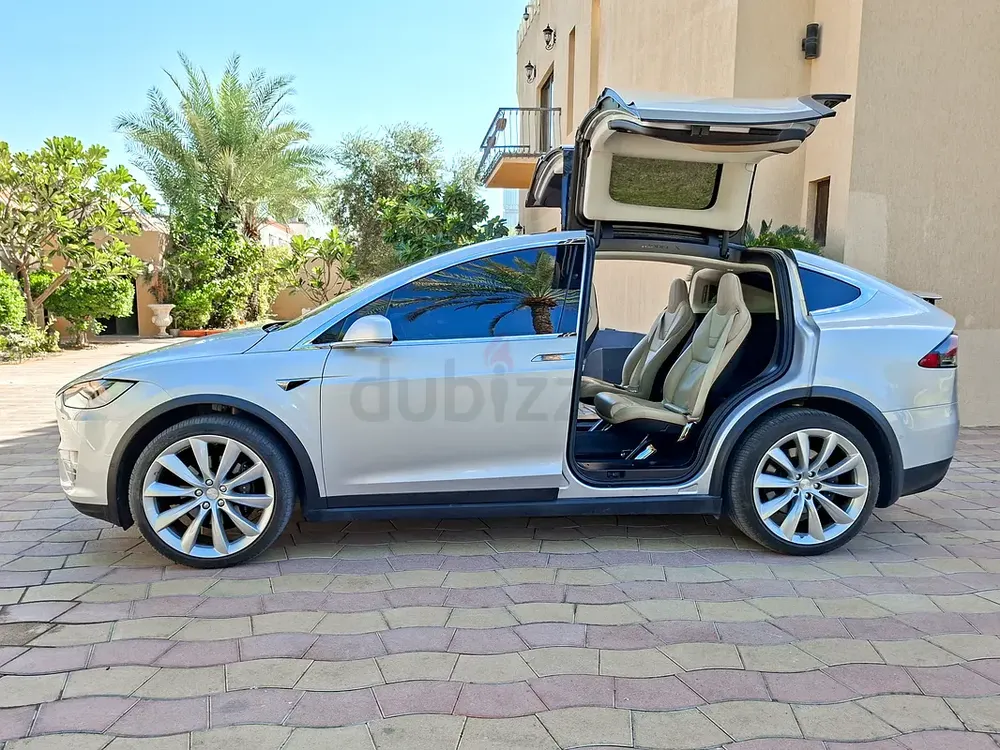 AED 2038/month | 2017 Tesla Model X 90D | GCC Specs | Ref#408729 - Image 7