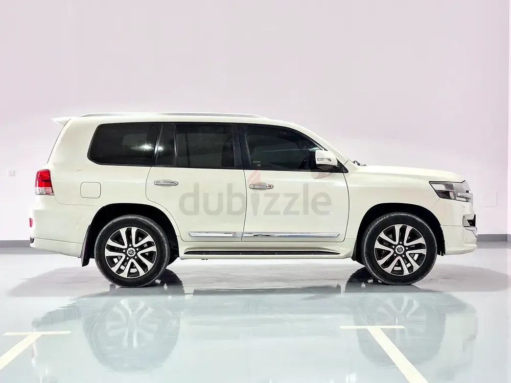 AED 2416/month | 2019 Toyota Land Cruiser  | GCC Specs | Ref#436651 - Image 4