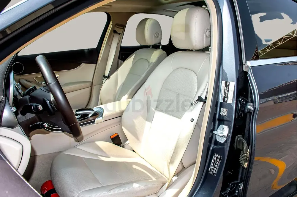 AED 4044/month | 2015 Mercedes-Benz C-Class C200 | GCC Specs | Ref#438953 - Image 12