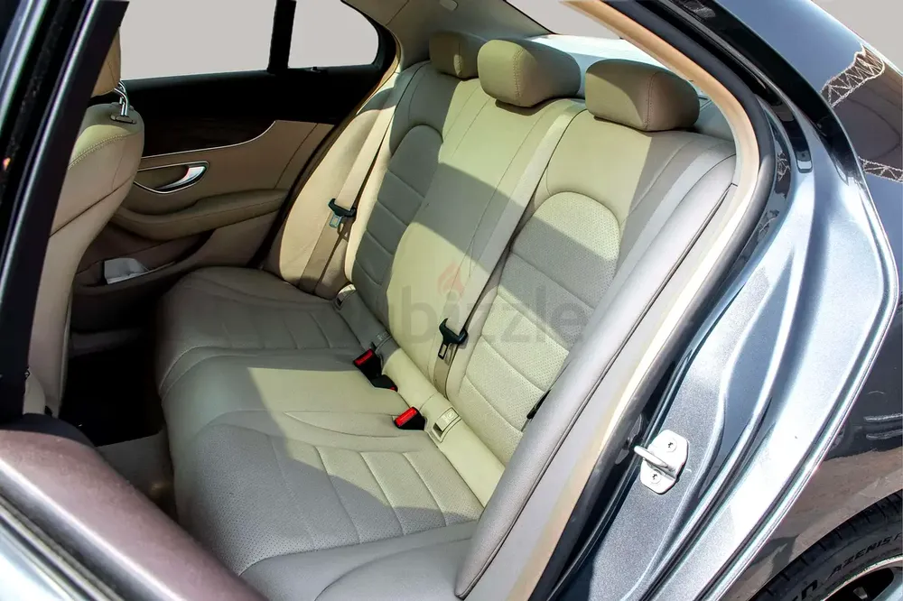 AED 4044/month | 2015 Mercedes-Benz C-Class C200 | GCC Specs | Ref#438953 - Image 13