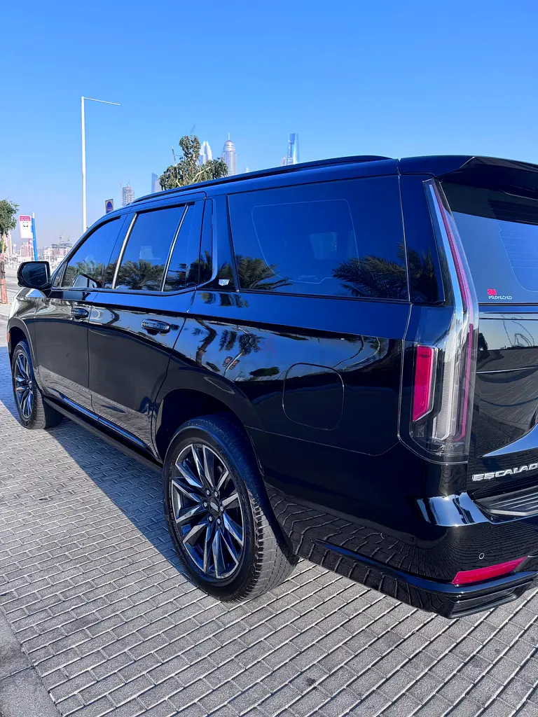 2023 cadillac esclade sports platinum gcc, dealer Maintained engine v8,  Aed 320000..for sale - Image 11